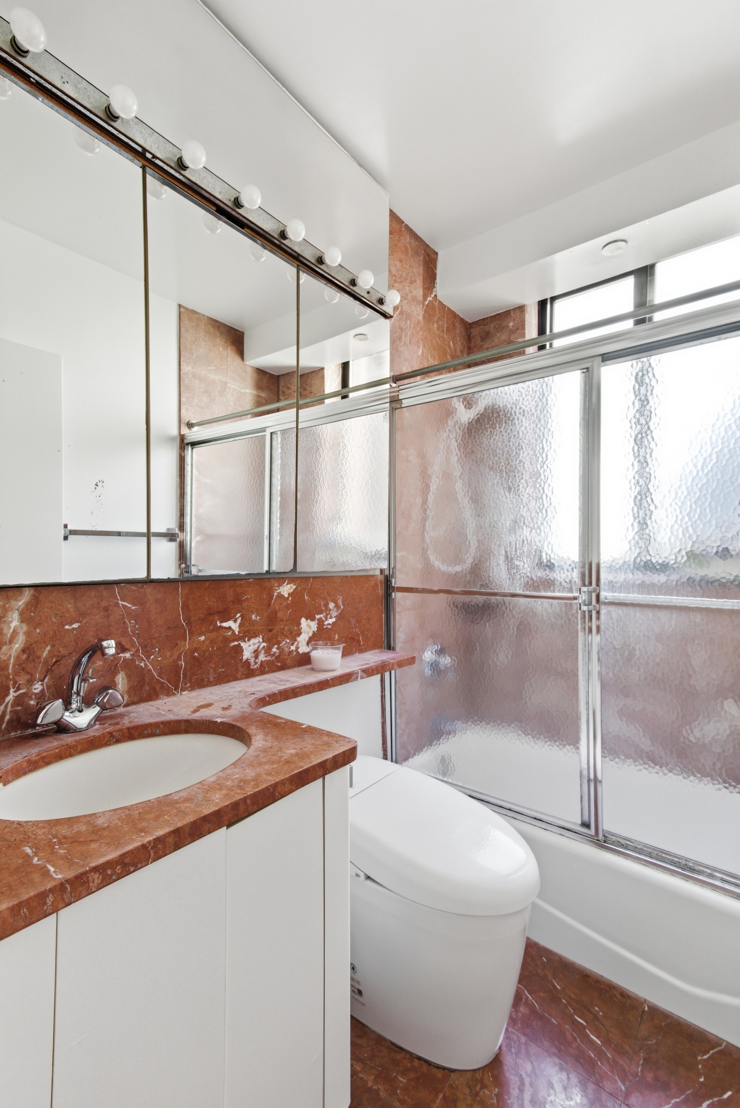 343 East 74th Street, Unit 5H Manhattan, NY 10021 - Photo 8 of 14