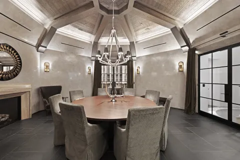 $8,995,000 | 20 East End Avenue, Unit 10A | Upper East Side