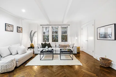 $2,500,000 | 25 East 86th Street, Unit 1C | Upper East Side