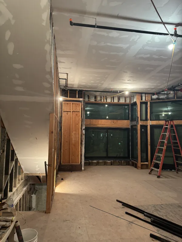 a view of entryway with a door