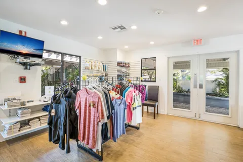 $655,000 | 1479 Landings Circle, Unit 41, Sarasota, FL 34231