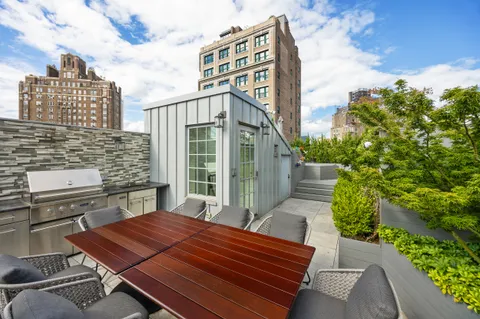 $23,500,000 | 146 Waverly Place | West Village