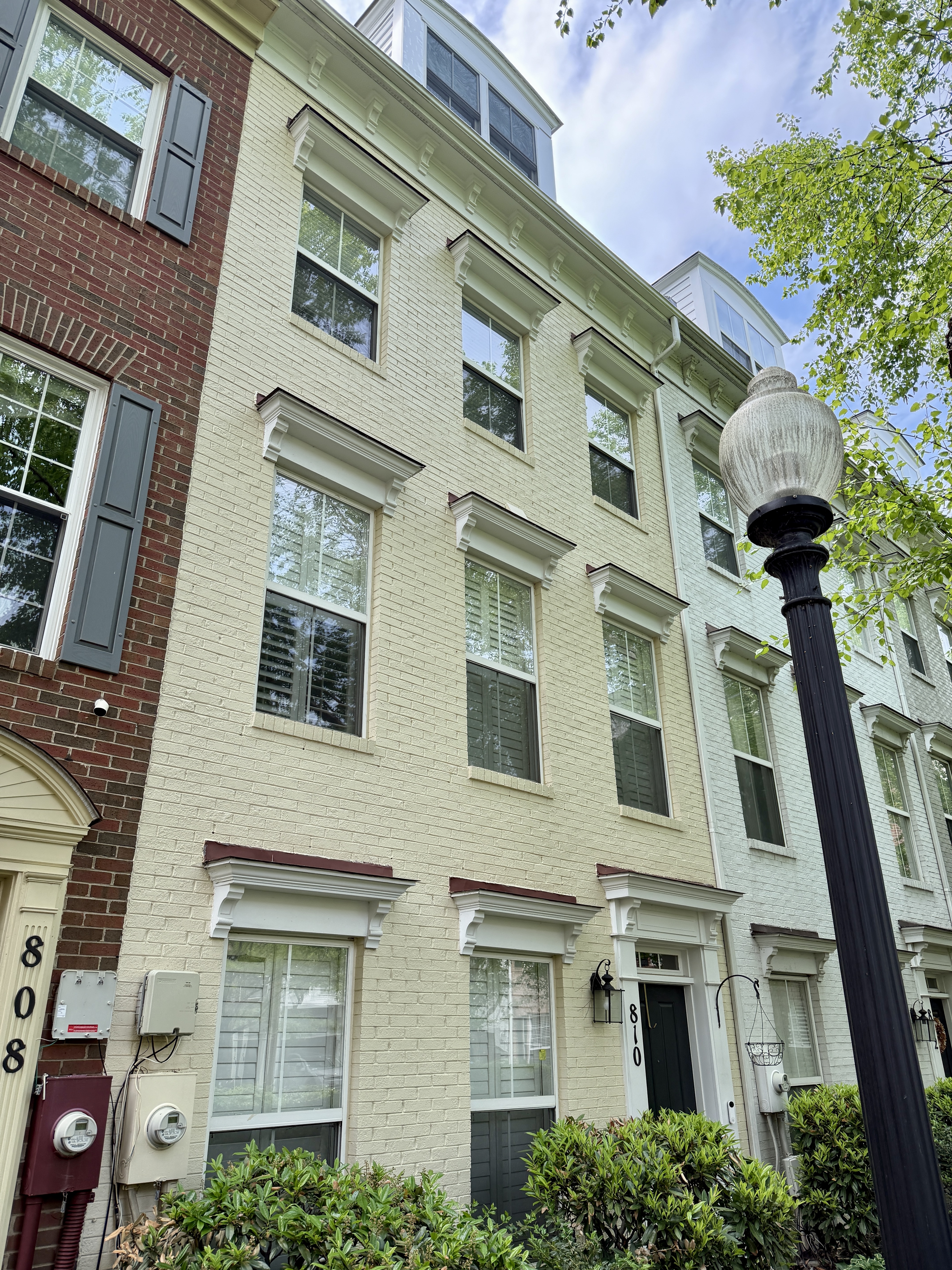 810 Capitol Square Place Southwest Washington, DC 20024 - Photo 1 of 37