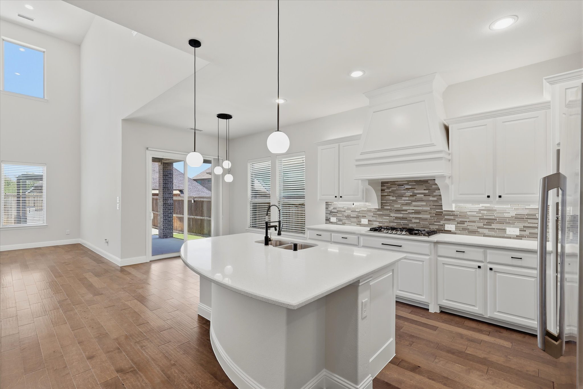 2433 Mare Road Carrollton, TX 75010 - Photo 13 of 41 Gallery Image 13