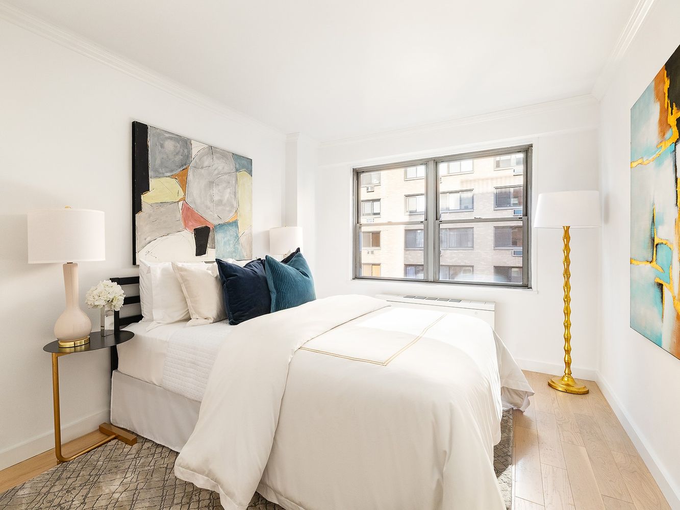 $825,000 | 10 West 15th Street, Unit 807N | Flatiron