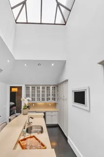 $2,680,000 | 60 Commonwealth Avenue, Unit 7, Boston, MA 02116