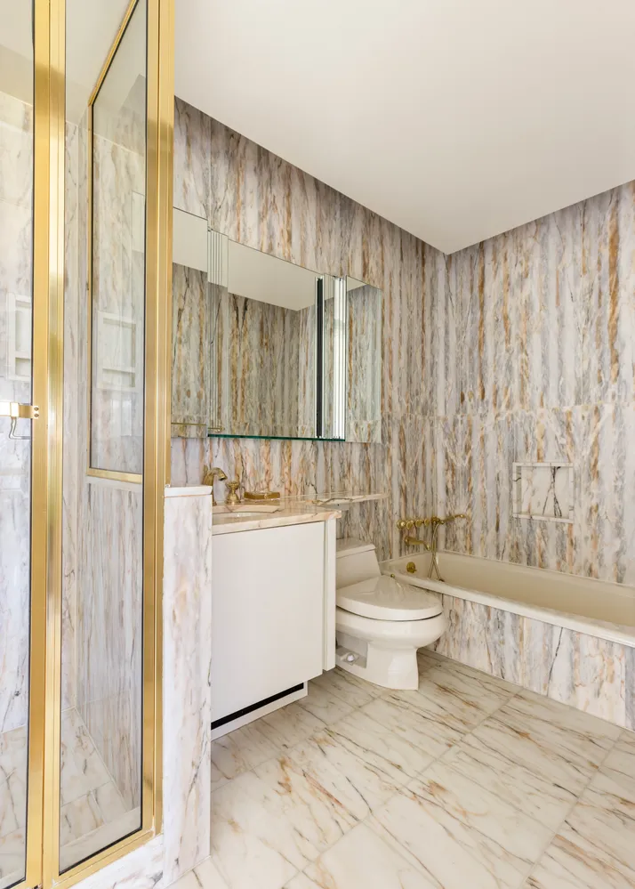 $3,600,000 | 530 East 76th Street, Unit 8CD | Lenox Hill