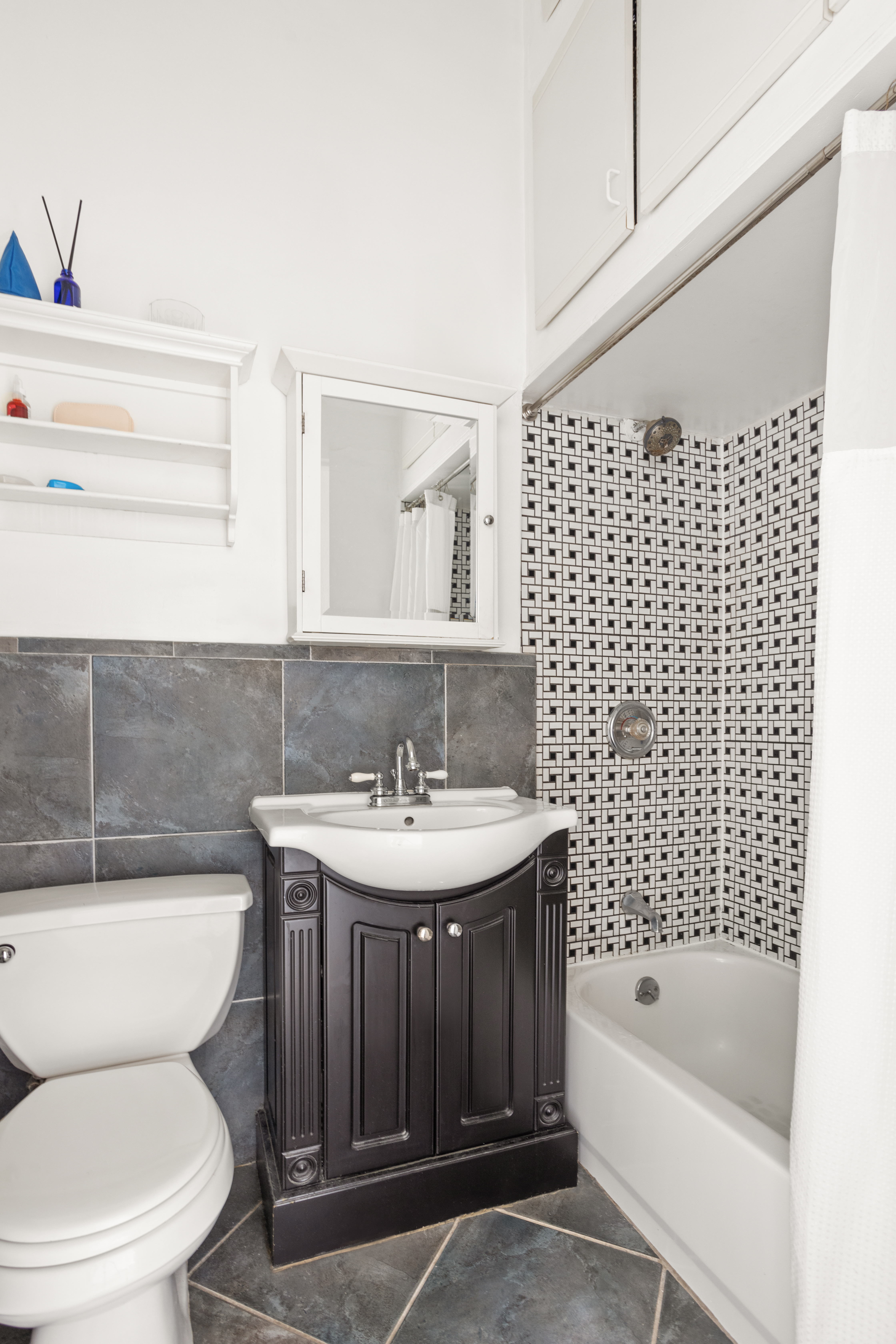 1 Sheridan Square, Unit 6E Manhattan, NY 10014 - Photo 4 of 7