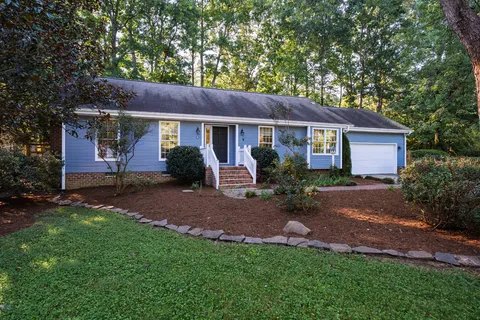 $540,000 | 9 Edgestone Place, Chapel Hill, NC 27517
