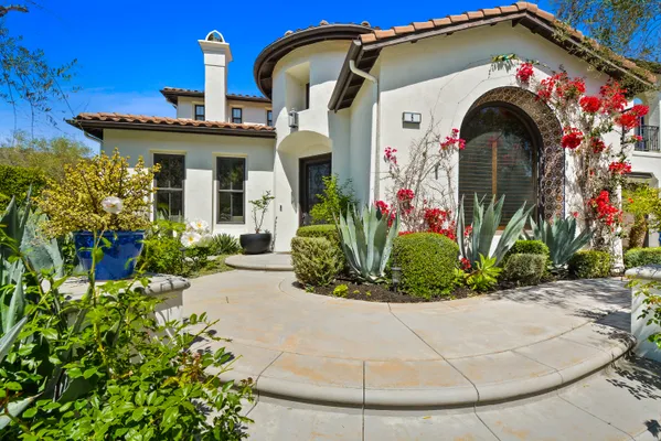 $3,750,000 | 8 Calle Angelitos, San Clemente, CA 92673
