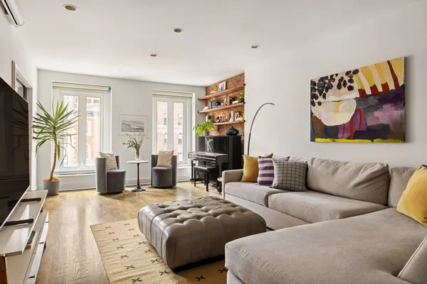 $1,295,000 | 318 2nd Avenue, Unit 4 | Gramercy