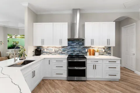 $995,000 | 27190 Driftwood Drive, Bonita Springs, FL 34135