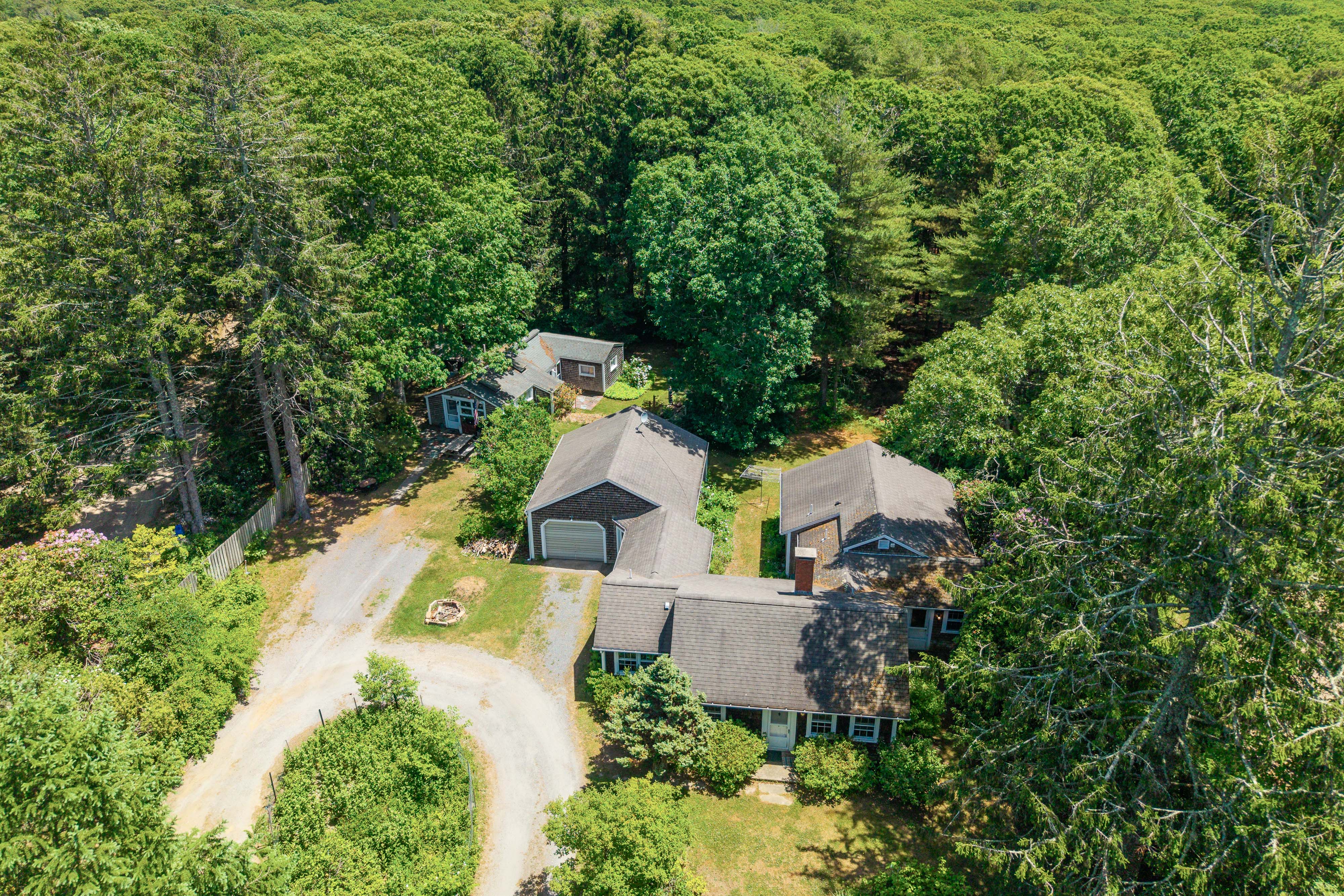 132 S Road Chilmark, MA 02535 - Photo 1 of 44