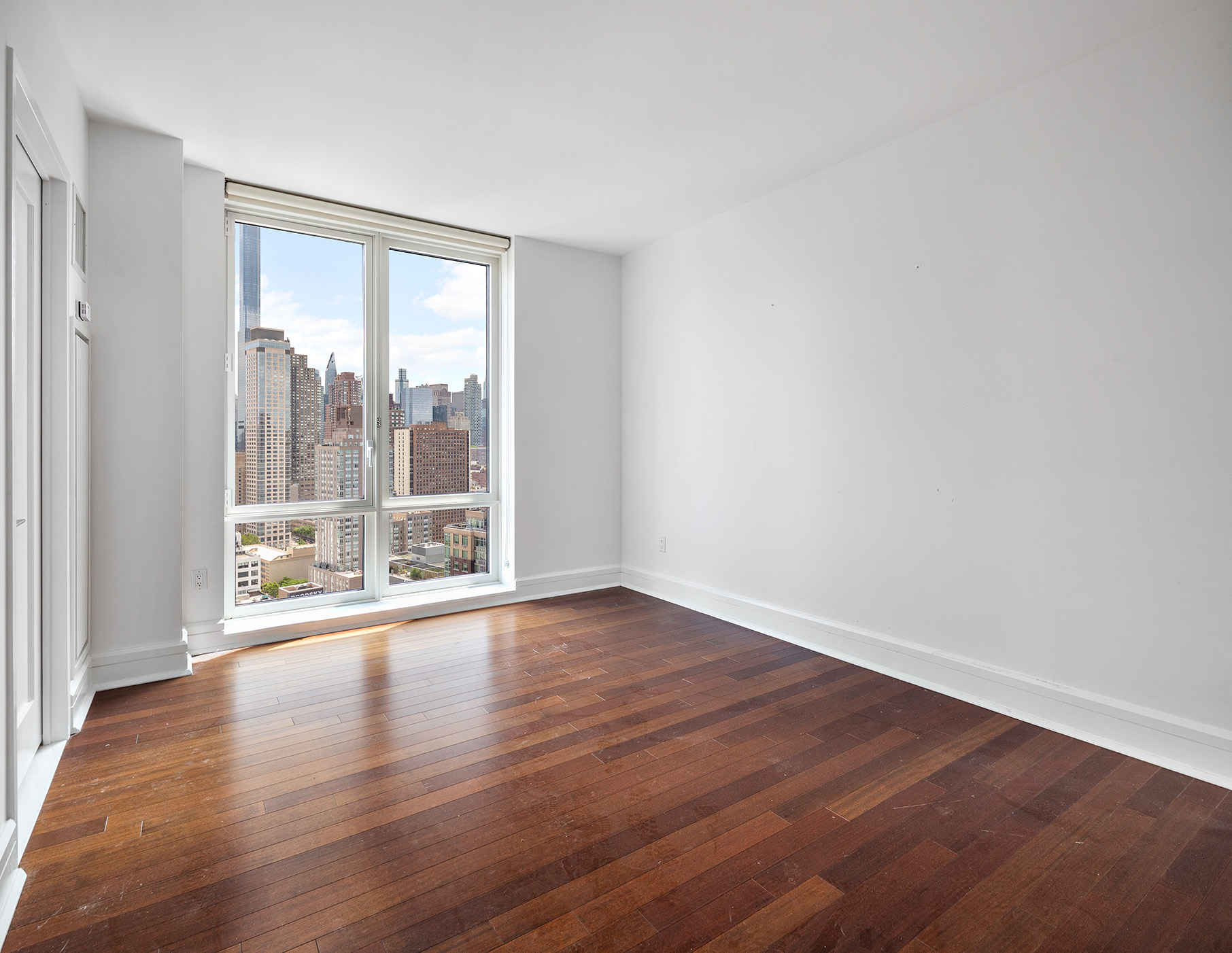60 Riverside Boulevard, Unit 3202 Manhattan, NY 10069 - Photo 12 of 17 Gallery Image 12