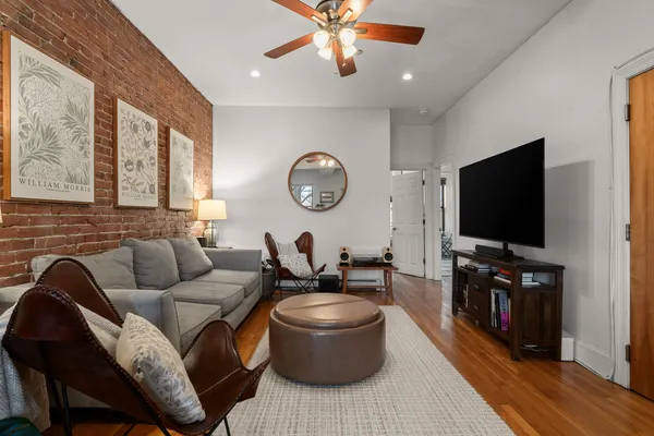 $635,000 | 806 Tremont Street, Unit 4, Boston, MA 02118