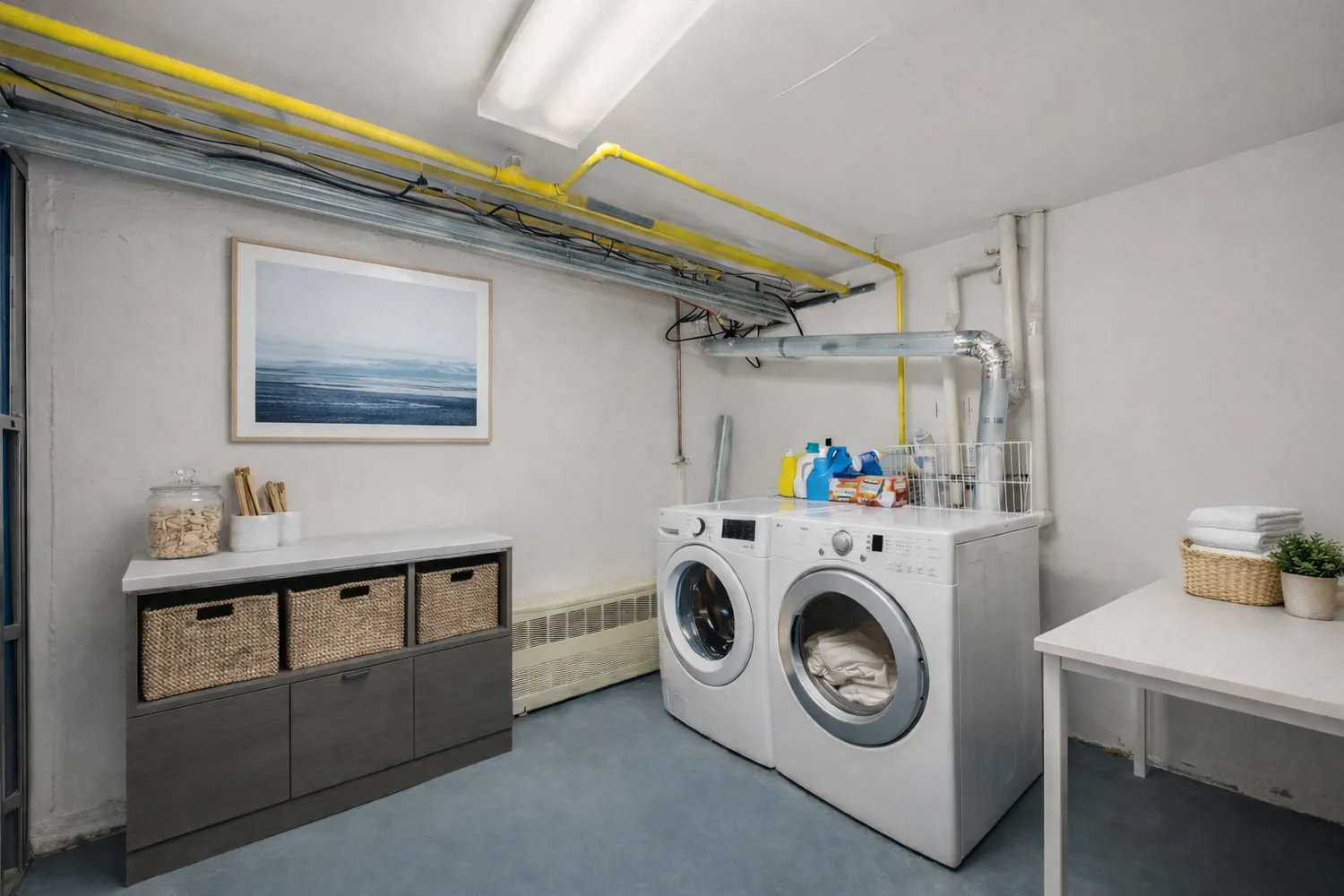 a view of living room washer and dryer