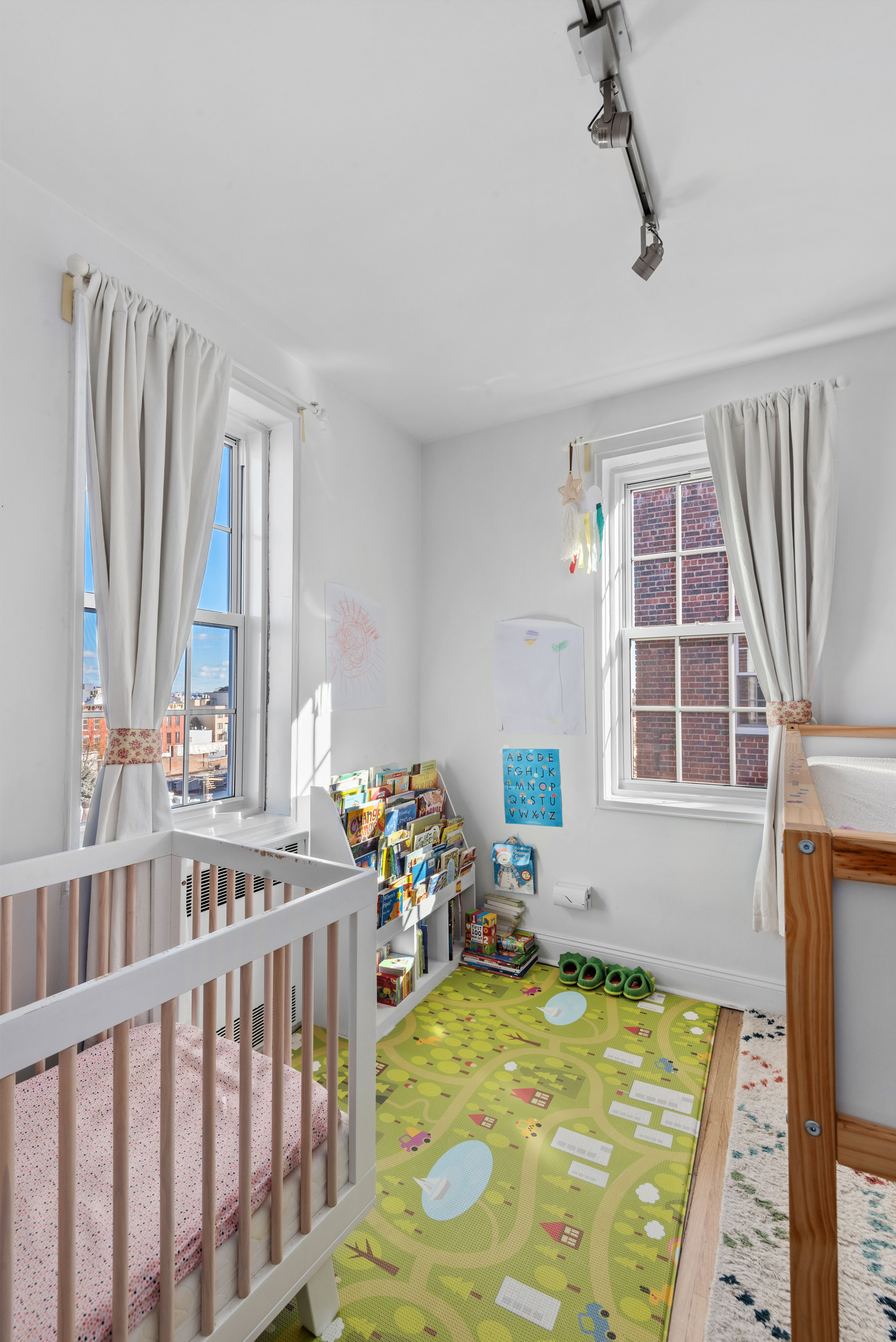 1125 Lorimer Street, Unit 6E Brooklyn, NY 11222 - Photo 7 of 10