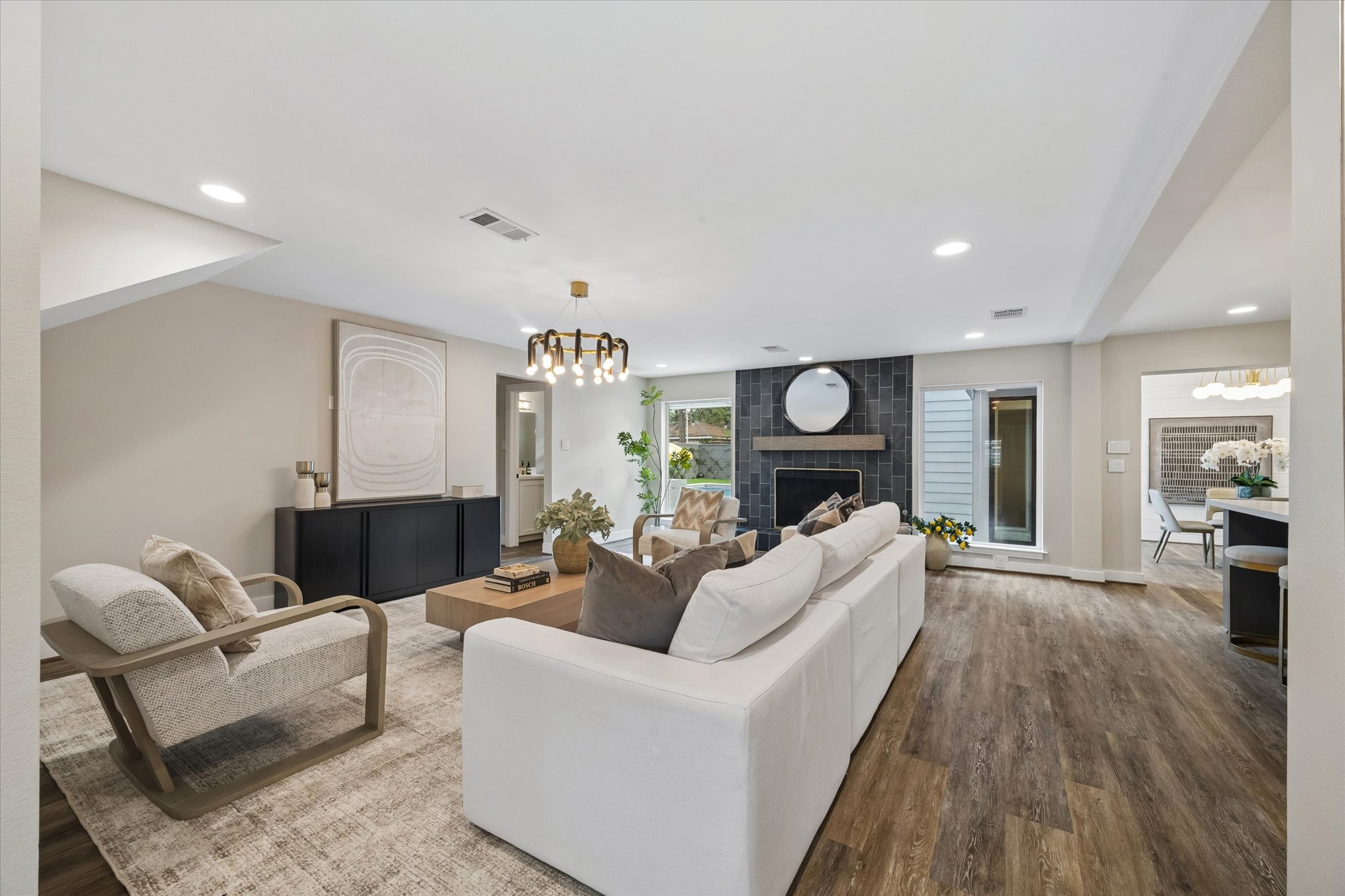 1139 Richelieu Lane Houston, TX 77018 - Photo 5 of 38 Gallery Image 5