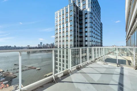 $17,500 | 2 Northside Piers, Unit PH2 | Williamsburg