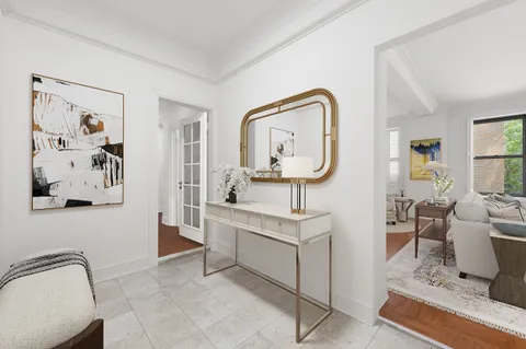 $2,195,000 | 176 West 87th Street, Unit 2B | Upper West Side