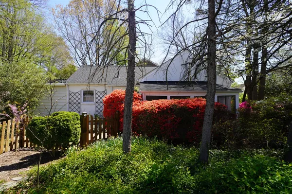$869,000 | North Buchanan Street, Arlington, VA 22207