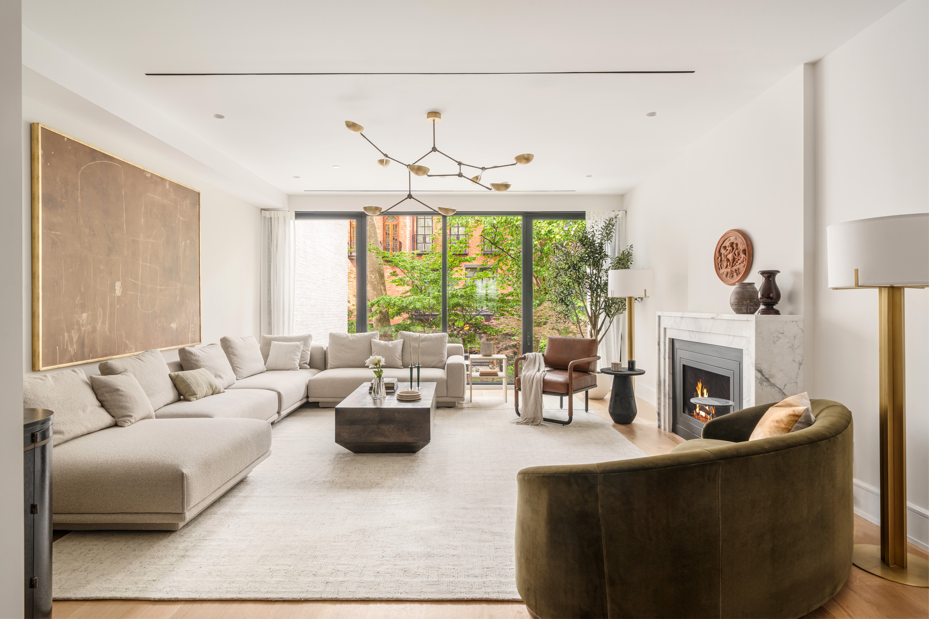 165 East 64th Street Manhattan, NY 10065 - Photo 6 of 37