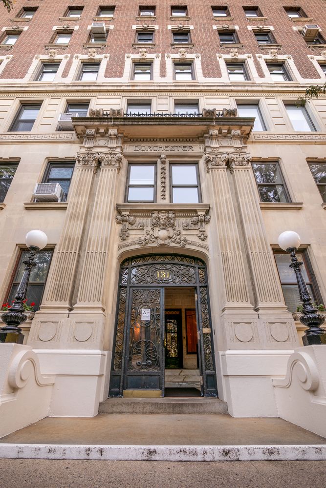 131 Riverside Drive, Unit 2C Manhattan, NY 10024 - Photo 11 of 17 a close view of a fireplace in the room