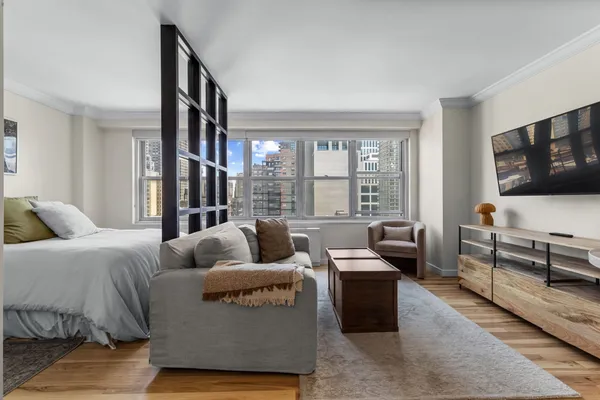 $465,000 | 363 East 76th Street, Unit 14K | Lenox Hill