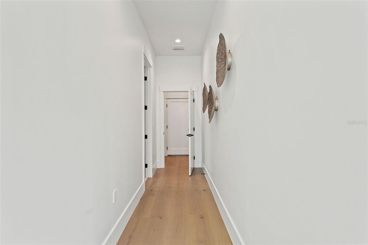 $4,200,000 | 804 Idlewood Drive, Tampa, FL 33609