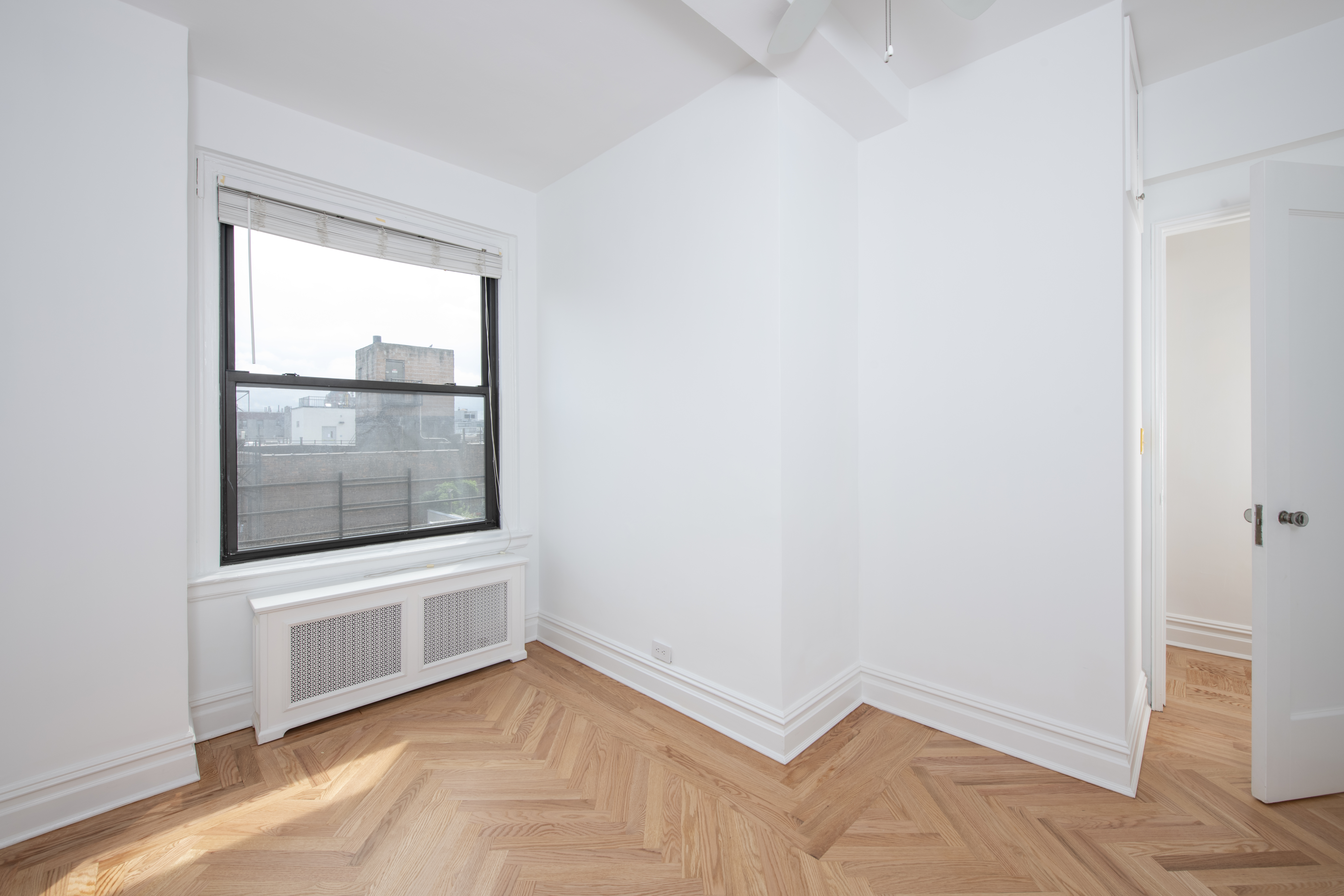 245 West 107th Street, Unit 8G Manhattan, NY 10025 - Photo 12 of 24 Gallery Image 12