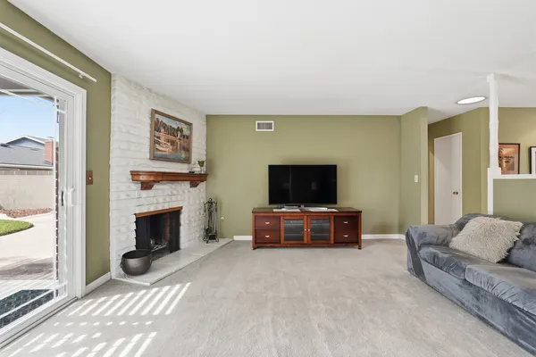 $949,000 | 5301 Kirtland Avenue, Lakewood, CA 90713