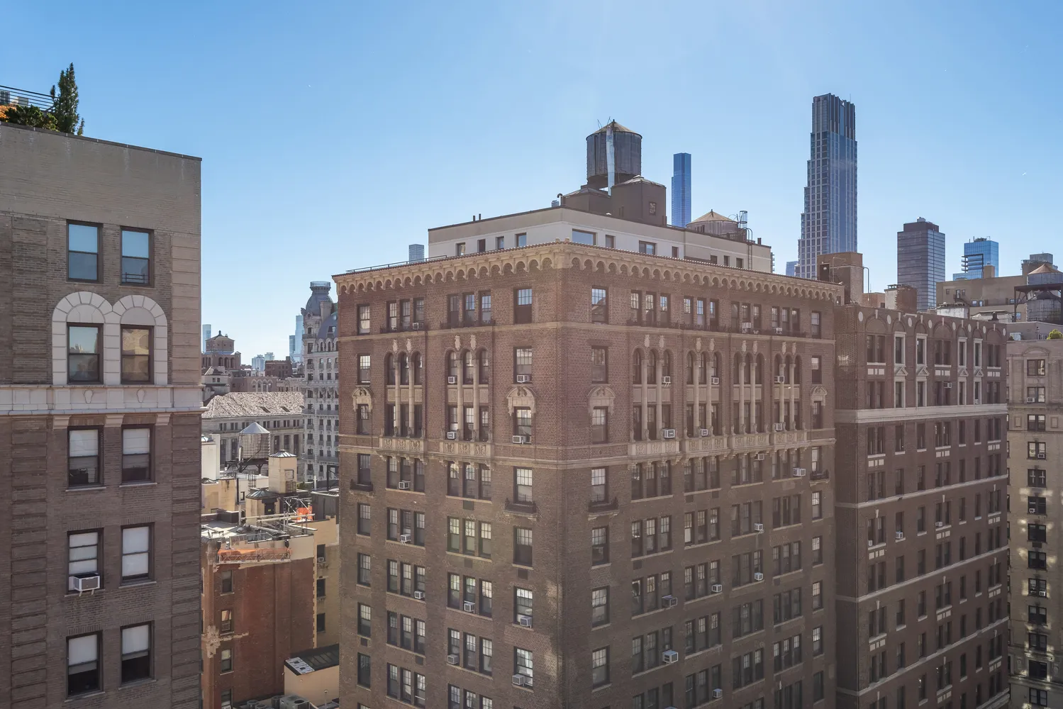 $3,395,000 | 325 West End Avenue | Upper West Side