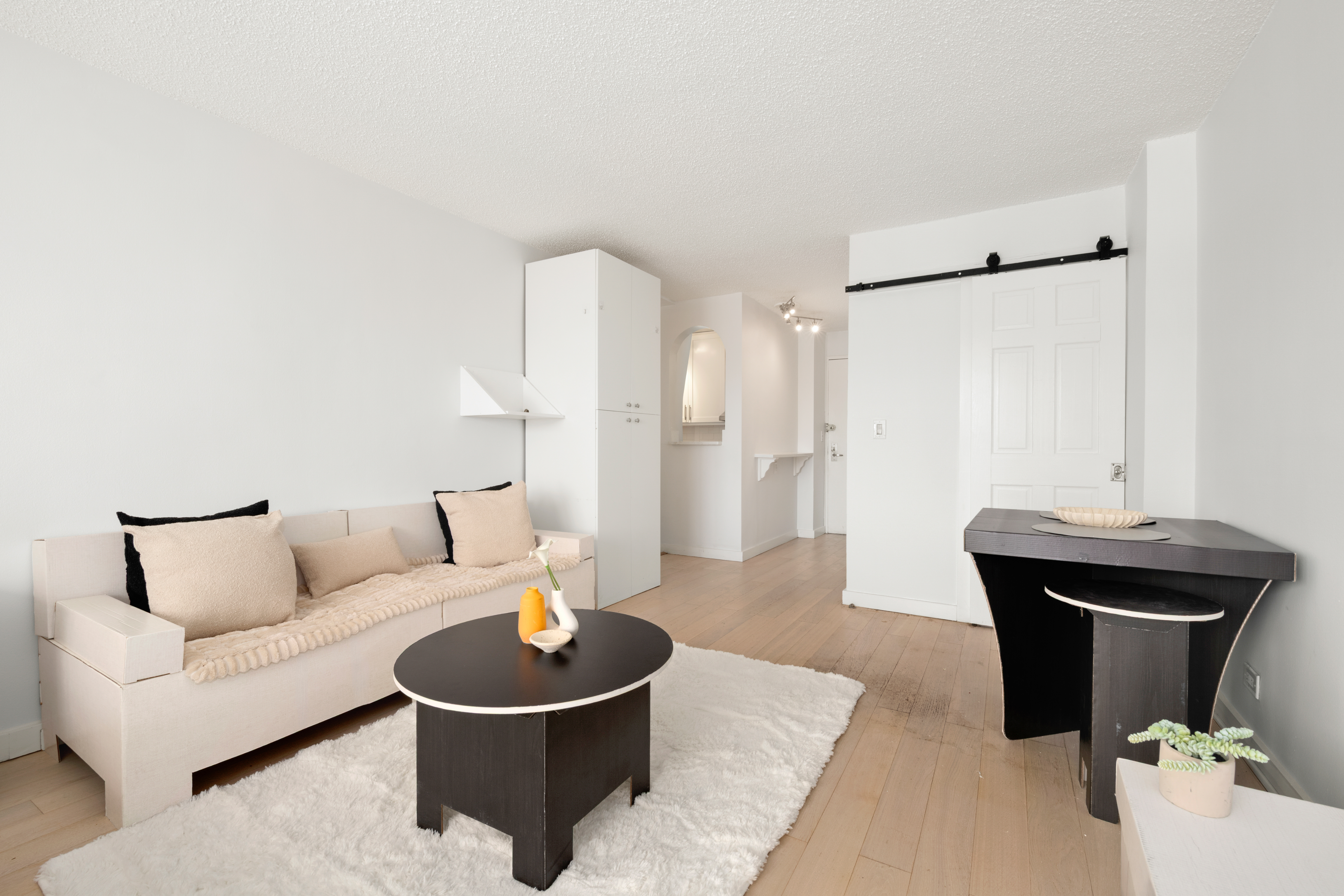 230 East 15th Street, Unit 9K Manhattan, NY 10003 - Photo 2 of 13 Gallery Image 2