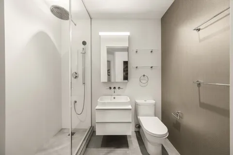 $1,895,000 | 75 Wall Street, Unit 29O | Financial District