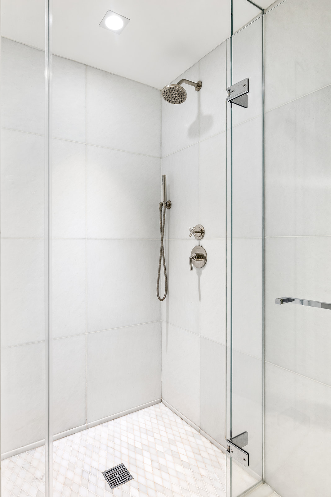 5 Franklin Place, Unit 14B Manhattan, NY 10013 - Photo 6 of 13 a bathroom with a shower