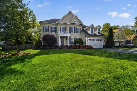 $1,400,000 | 6200 Guilford Drive, Alexandria, VA 22310