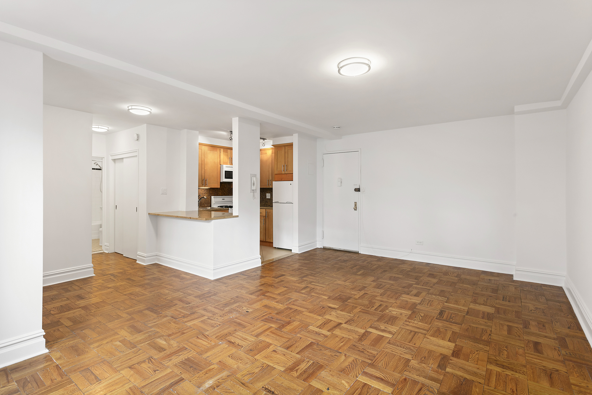 165 Christopher Street, Unit LCC Manhattan, NY 10014 - Photo 2 of 5