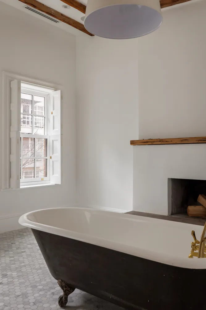 $25,000 | 237 Front Street | DUMBO