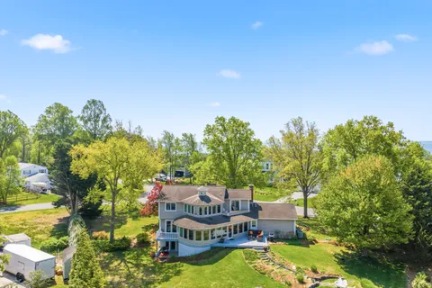 $1,999,900 | 3712 Gateshead Drive, Annapolis, MD 21403
