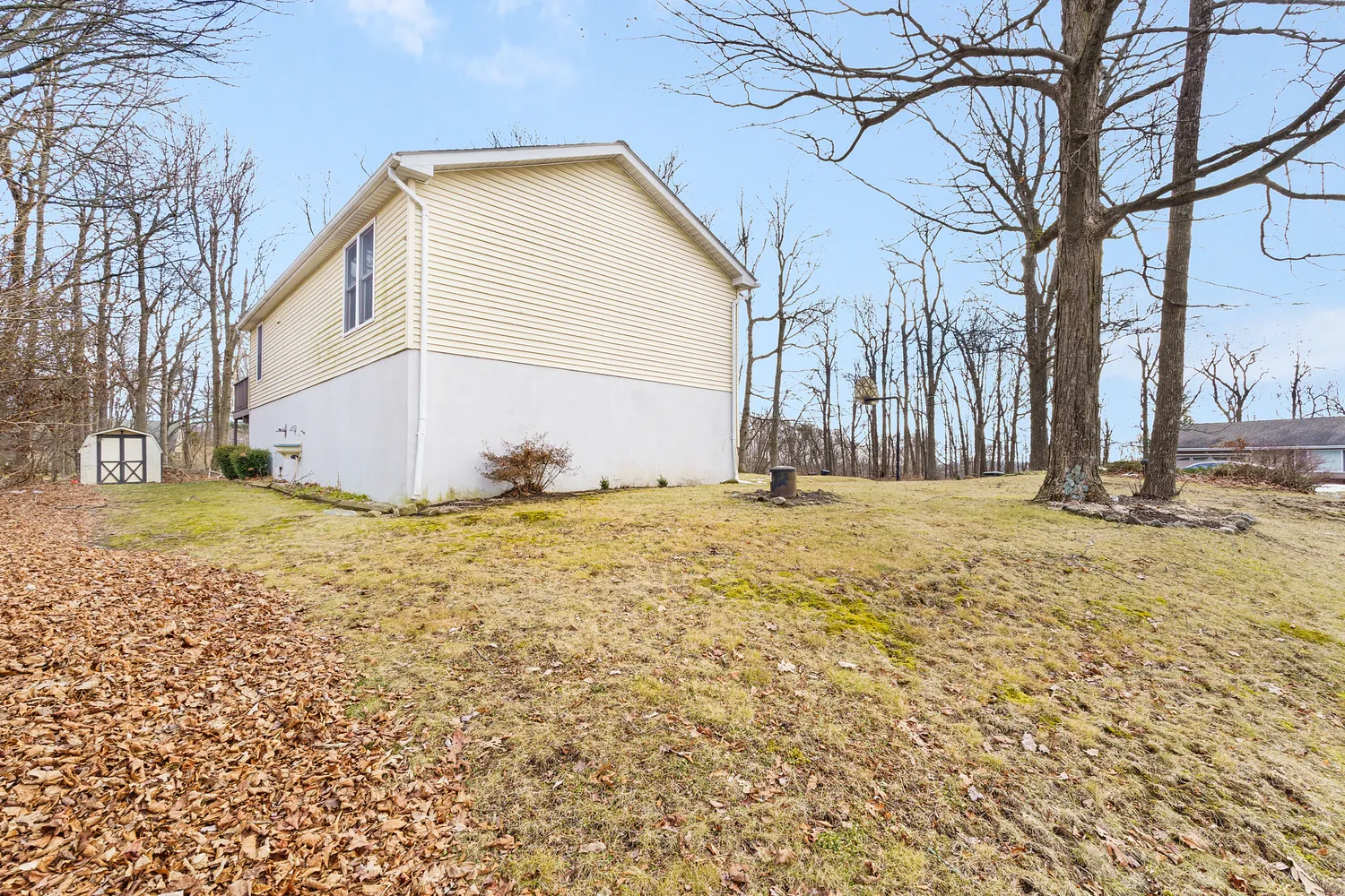 $425,000 | 4 Bantry Court, Highland Lakes, NJ 07422