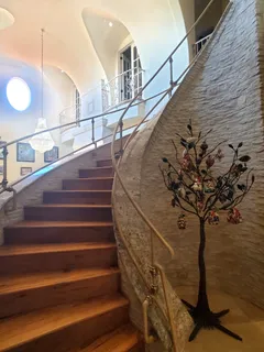 a view of entryway with a front door