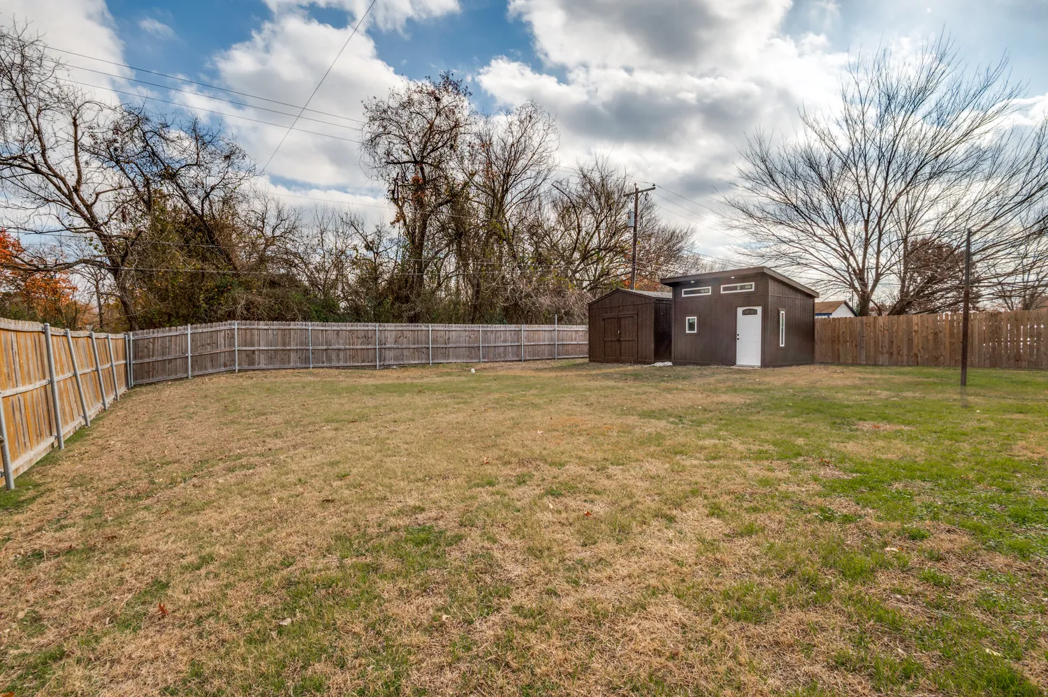 $399,990 | 1017 Meadow Creek Drive, Lancaster, TX 75146