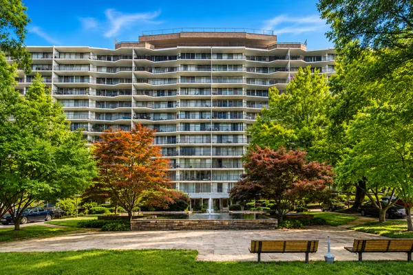 $249,000 | 3333 University Boulevard West, Unit G5, Kensington, MD 20895