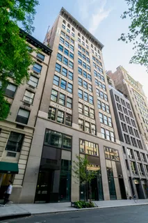 $1,395,000 | 140 West 22nd Street, Unit 4C | Chelsea