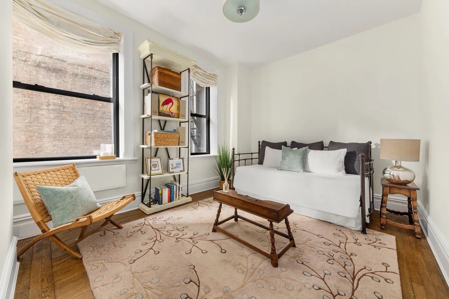 $1,395,000 | 929 Park Avenue, Unit 6C | Upper East Side