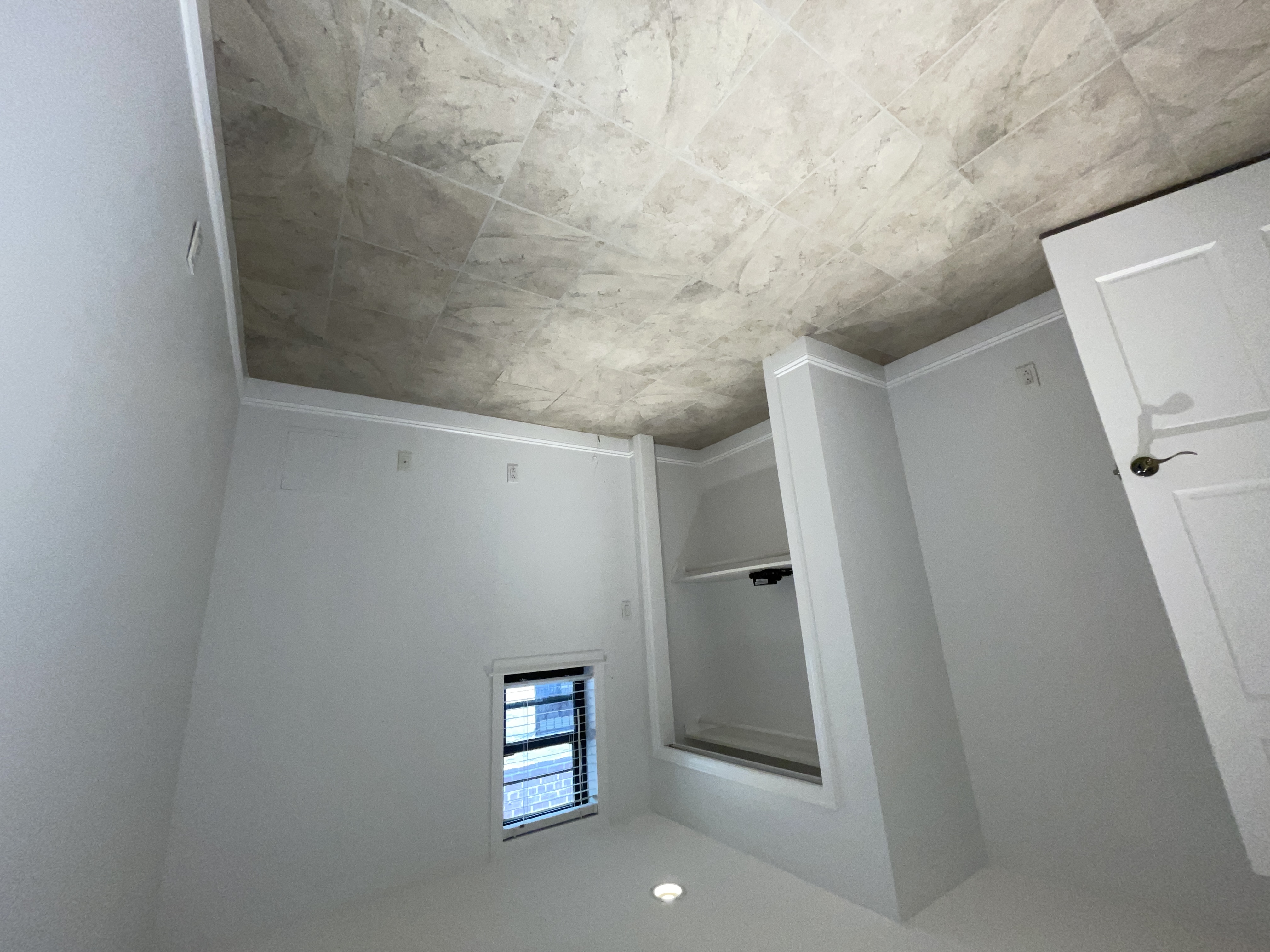 19-14 Astoria Park South, Unit 1B Queens, NY 11102 - Photo 6 of 11 an empty room with windows