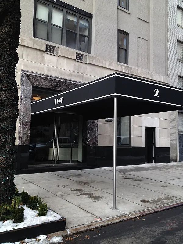 $1,875,000 | 2 East End Avenue, Unit PHG | Upper East Side