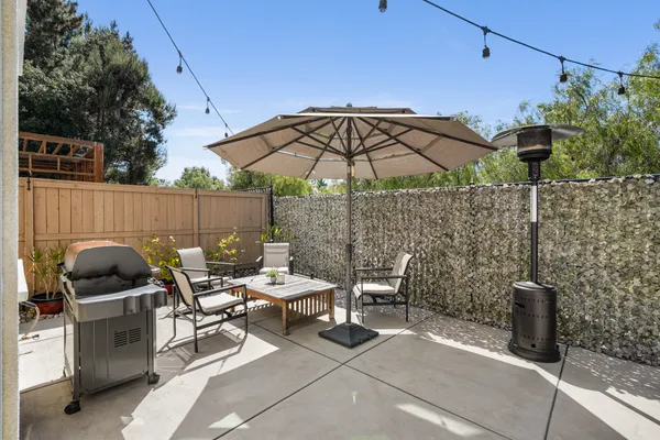 $925,000 | 146 Adelia Way, Oceanside, CA 92057