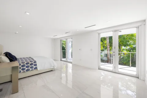 $6,495,000 | 3770-3792 Kumquat Avenue, Miami, FL 33133