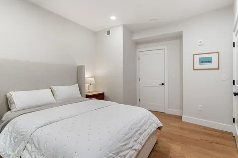 $725,000 | 202 Maverick Street, Unit 106, Boston, MA 02128